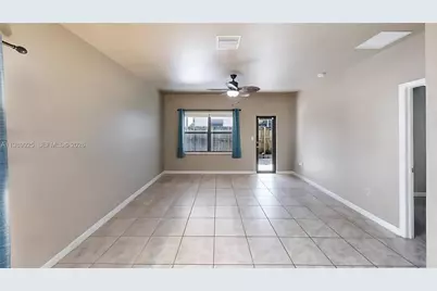 729 SE 34th Ave, Homestead, FL 33033 - Photo 17