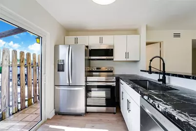 9023 NE 4th Ave Rd #9023, Miami Shores, FL 33138 - Photo 5