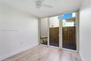 9023 NE 4th Avenue Rd, Miami Shores, FL 33138 - Photo 15