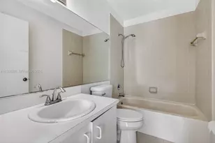 6802 NW 166th Terrace, Miami Lakes, FL 33014 - Photo 19