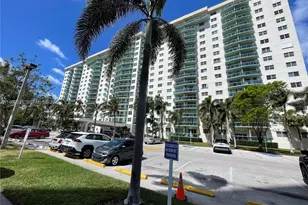 19390 Collins Ave, Sunny Isles Beach, FL 33160 - Photo 53