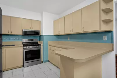 221 NE 48th Ter, Miami, FL 33137 - Photo 15