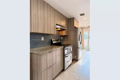 833 NW 81st Ter #8, Plantation, FL 33324 - Photo 7