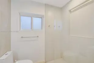 830 NE 72nd St, Miami, FL 33138 - Photo 21