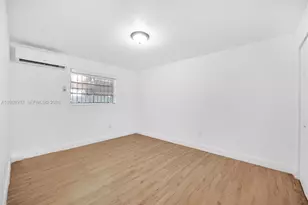641 NW 2nd St, Miami, FL 33128 - Photo 9