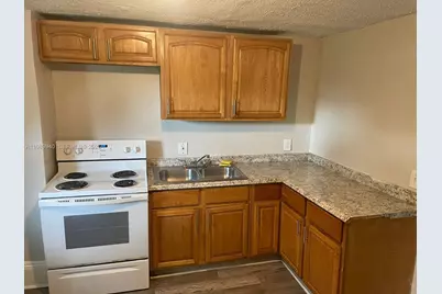 1129 Grothe St, Jacksonville, FL 32209 - Photo 5