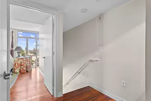 7600 Collins Ave, Miami Beach, FL 33141 - Photo 17