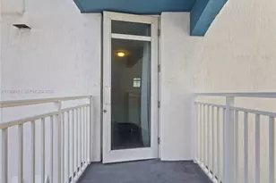 7600 Collins Ave, Miami Beach, FL 33141 - Photo 33