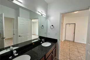 1027 NE 10th Ave, Fort Lauderdale, FL 33304 - Photo 13
