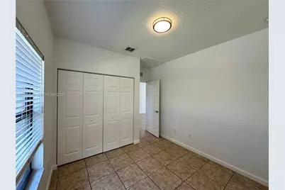 1027 NE 10th Ave #3, Fort Lauderdale, FL 33304 - Photo 17