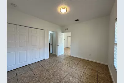 1027 NE 10th Ave #3, Fort Lauderdale, FL 33304 - Photo 19