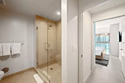 11 NE 26th St #2605, Miami, FL 33132 - Photo 19