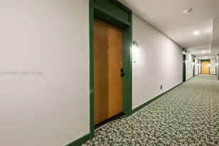 11 NE 26th St, Miami, FL 33132 - Photo 3