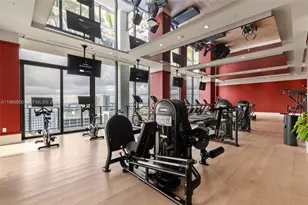 11 NE 26th St, Miami, FL 33132 - Photo 33