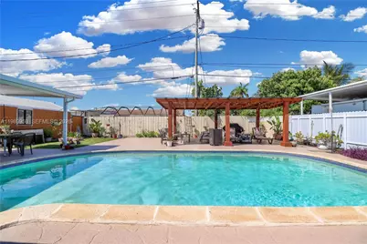 10941 SW 180th St, Miami, FL 33157 - Photo 23