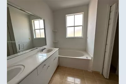 16602 SW 78th Ter, Miami, FL 33193 - Photo 7