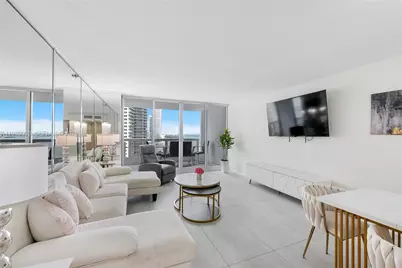 1717 N Bayshore Dr #A-3050, Miami, FL 33132 - Photo 9