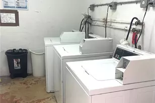 9375 SW 40th Terrace, Miami, FL 33165 - Photo 11