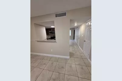 1990 NW 4th Ct #7, Miami, FL 33136 - Photo 3