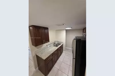 1990 NW 4th Ct #7, Miami, FL 33136 - Photo 5