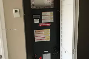 1990 NW 4th Ct, Miami, FL 33136 - Photo 9