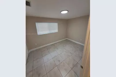 1990 NW 4th Ct #7, Miami, FL 33136 - Photo 9