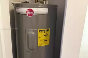 330 NW 33rd Ln, Pompano Beach, FL 33069 - Photo 21