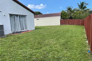 14252 SW 175th Terrace, Miami, FL 33177 - Photo 5