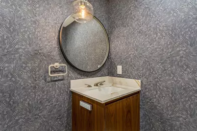 200 Biscayne Boulevard Way #1406, Miami, FL 33131 - Photo 13