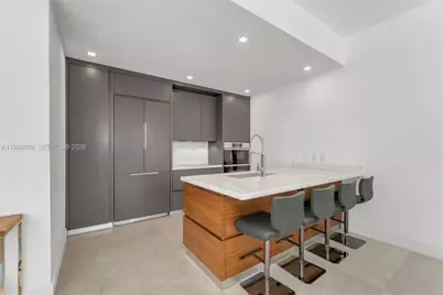 200 Biscayne Boulevard Way #1406, Miami, FL 33131 - Photo 3