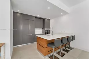 200 Biscayne Blvd Way, Miami, FL 33131 - Photo 3