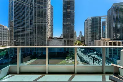 200 Biscayne Boulevard Way #1406, Miami, FL 33131 - Photo 25