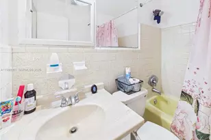 1713 SW 11th Ct, Fort Lauderdale, FL 33312 - Photo 17