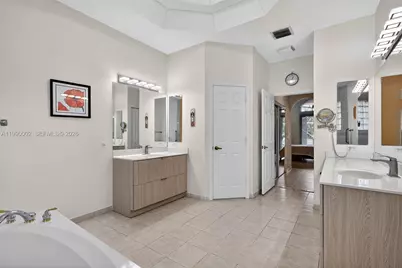 1845 NW 139th Ter, Pembroke Pines, FL 33028 - Photo 43