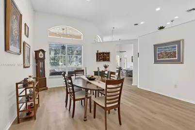 1845 NW 139th Ter, Pembroke Pines, FL 33028 - Photo 9