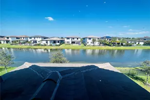 10545 S Lago Vista Cir, Parkland, FL 33076 - Photo 39