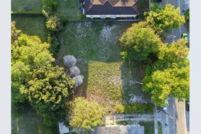 1060 NW 51st St, Miami, FL 33127 - Photo 1