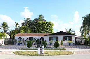 10760 SW 28th St, Miami, FL 33165 - Photo 3