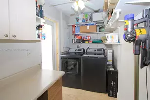 10760 SW 28th St, Miami, FL 33165 - Photo 23