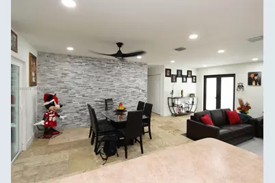 10760 SW 28th St, Miami, FL 33165 - Photo 9