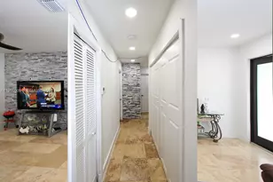 10760 SW 28th St, Miami, FL 33165 - Photo 11