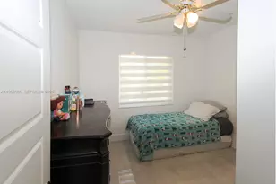 10760 SW 28th St, Miami, FL 33165 - Photo 19