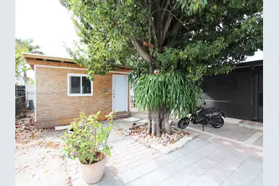 10760 SW 28th St, Miami, FL 33165 - Photo 27