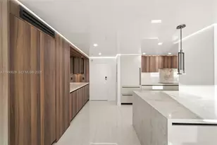 5555 Collins Ave, Miami Beach, FL 33140 - Photo 15