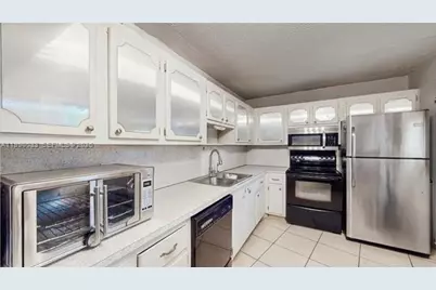 1401 NE 191st St #D117, Miami, FL 33179 - Photo 5