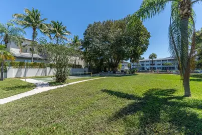 581 Blue Heron Dr #205-B, Hallandale Beach, FL 33009 - Photo 25
