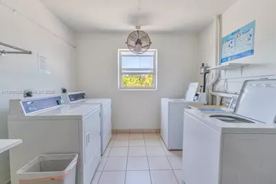 581 Blue Heron Dr #205-B, Hallandale Beach, FL 33009 - Photo 23