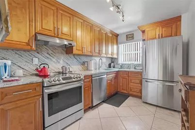 245 18th St #904, Miami Beach, FL 33139 - Photo 7