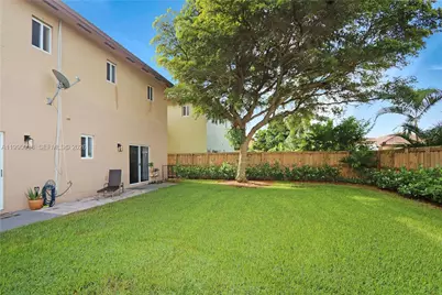 1330 NE 42nd Ave, Homestead, FL 33033 - Photo 35