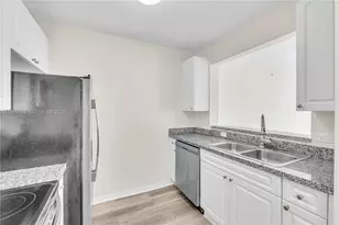 900 SW 8th St, Miami, FL 33130 - Photo 15